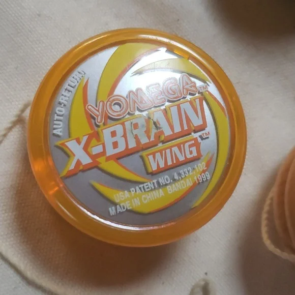 Yo-yo 5 vintage! Yomega X-Brainwing, Superior, Blackbird and Classic - Picture 2 of 11